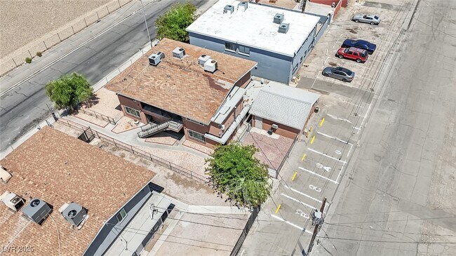 Building Photo - 2904 Marlin Ave