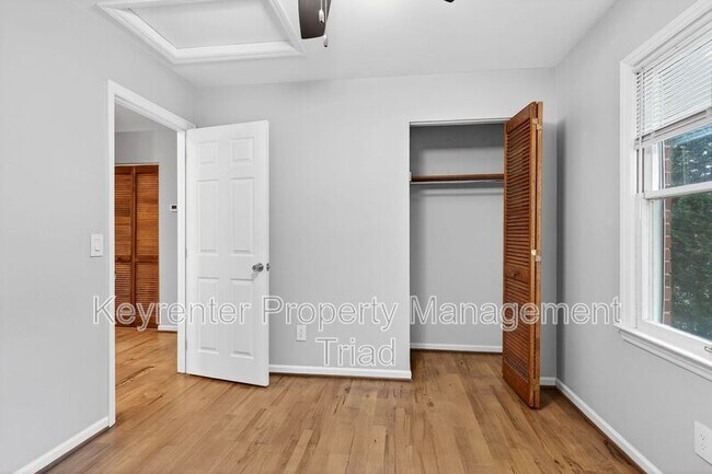 Building Photo - 2312 Bonnie Ln