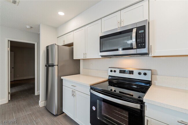 Building Photo - 832 Mantis Way