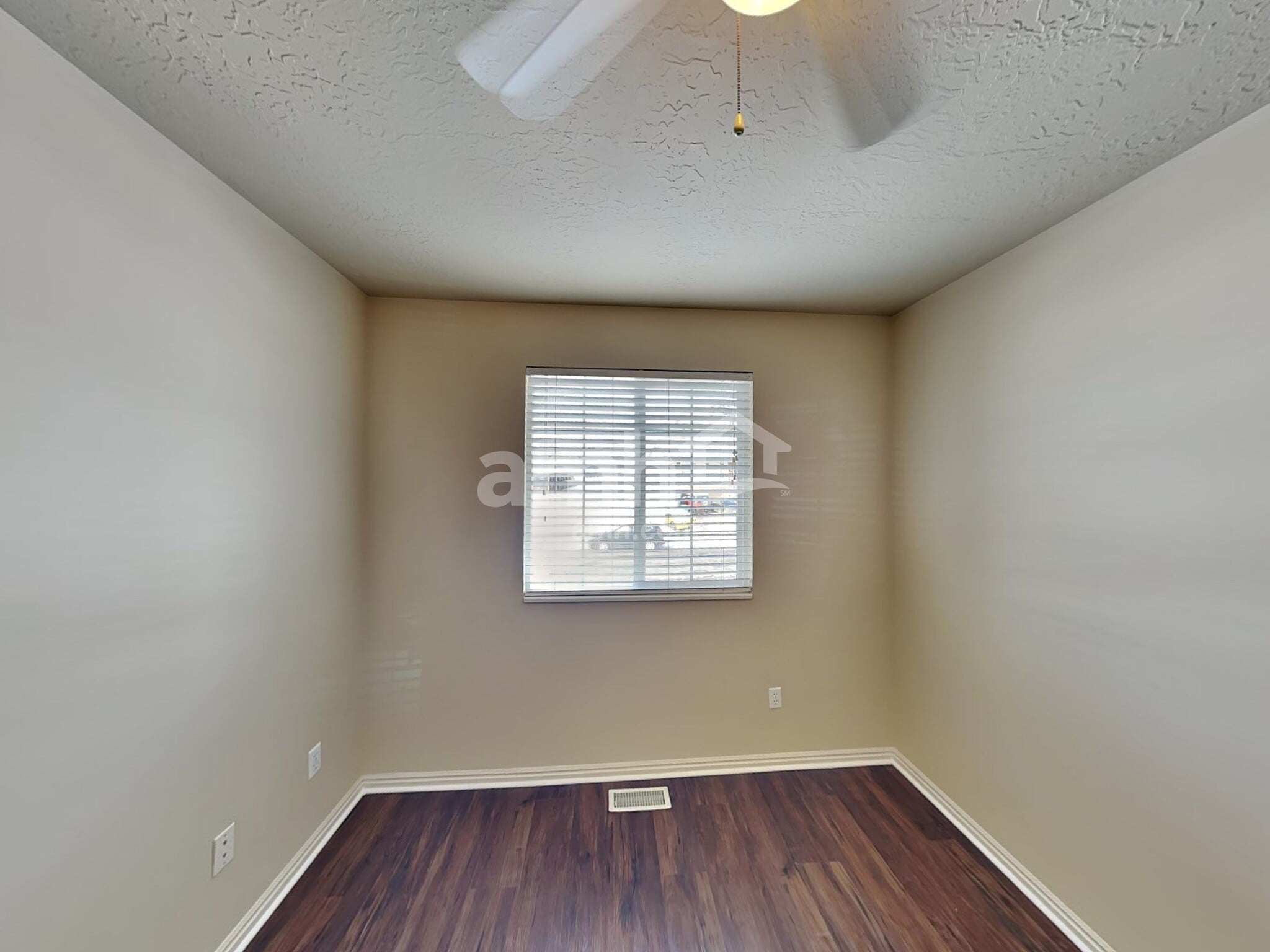 Building Photo - 2262 E 2900 N