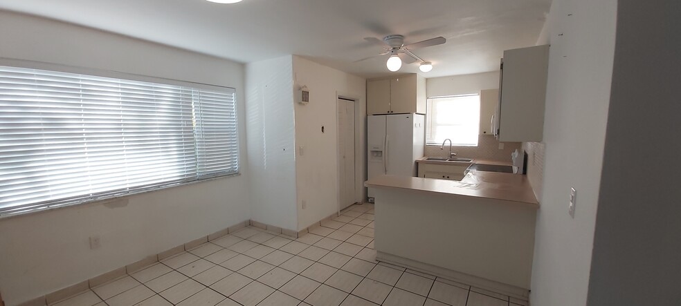 Building Photo - 235 Bird Rd