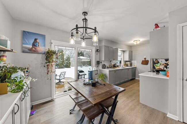 Building Photo - 1620 Lucylle Ave