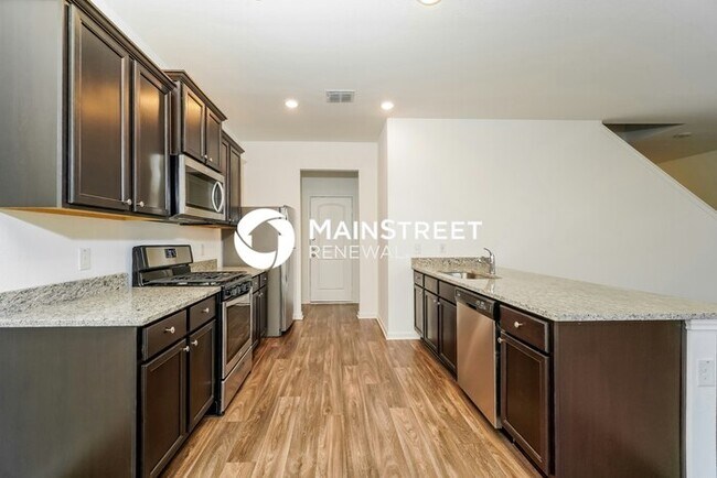 Building Photo - 3 Bedroom Pet-Friendly Home in New Braunfels, TX with Main Street Renewal