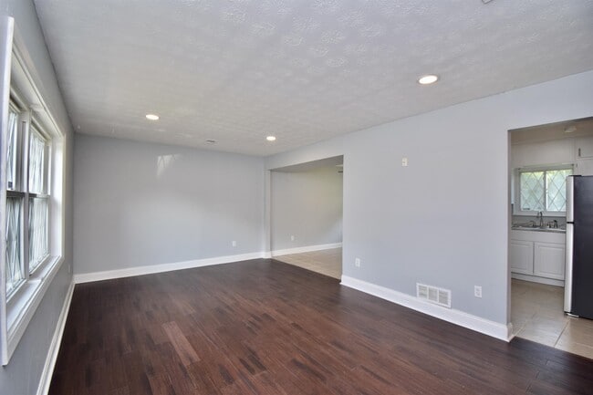 Building Photo - 3918 Eddystone Dr