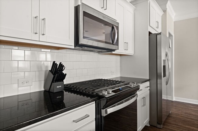 Building Photo - 3604 Silvery Wy