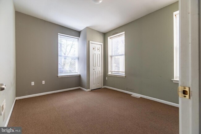 Building Photo - 1706 Willington St