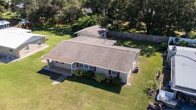 Building Photo - RENT THIS HOME WITH ZERO DEPOSIT MOVE IN: Beautiful Completely Updated 3 Bed / 2 Bath Home in Sou...