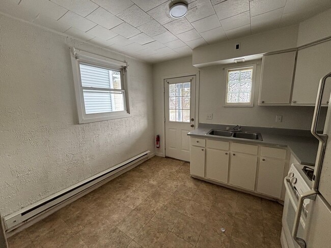 Building Photo - Use Your Tax Return For This Sweetheart of a Deal!