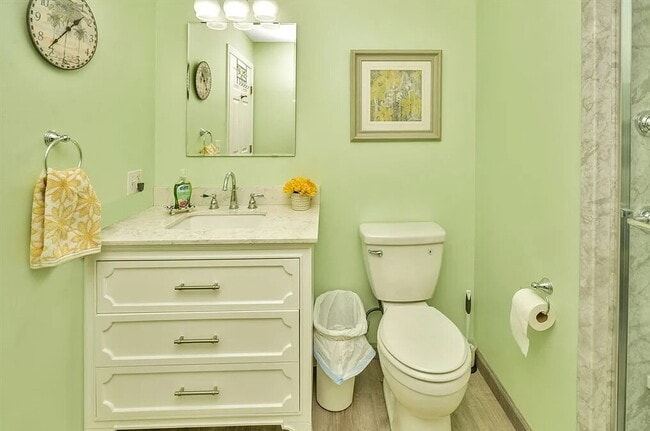 Building Photo - Sophisticated Space Designed for Comfort
