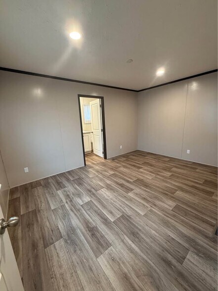 Building Photo - 501 Hallmark Blvd