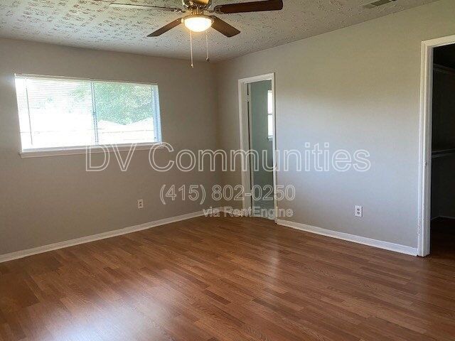 Building Photo - 18502 Bent Elm Dr