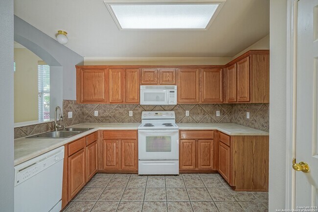 Building Photo - 7703 Wexford Square
