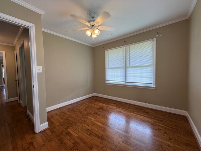 Building Photo - 4/2 House in Rosemount Park- $1,495