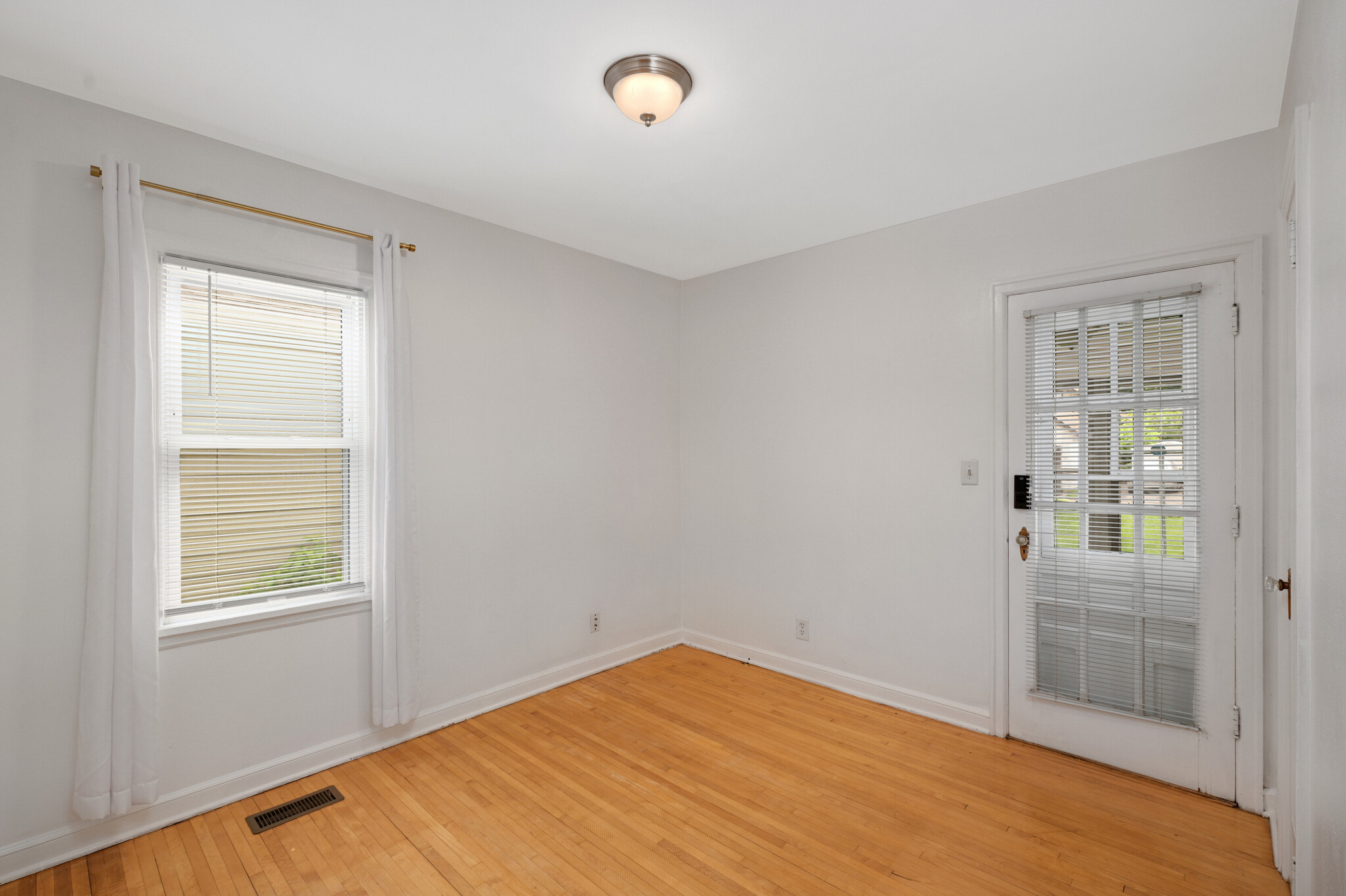 Building Photo - 1234 Watson Ave