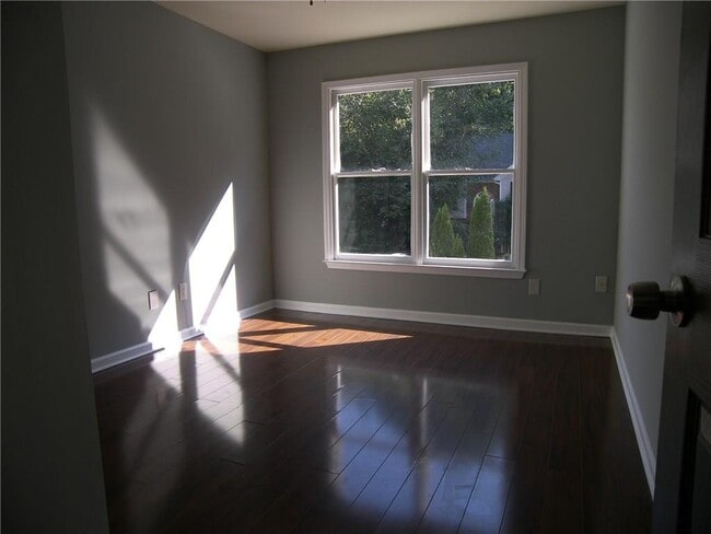 Building Photo - 514 Rams Ct