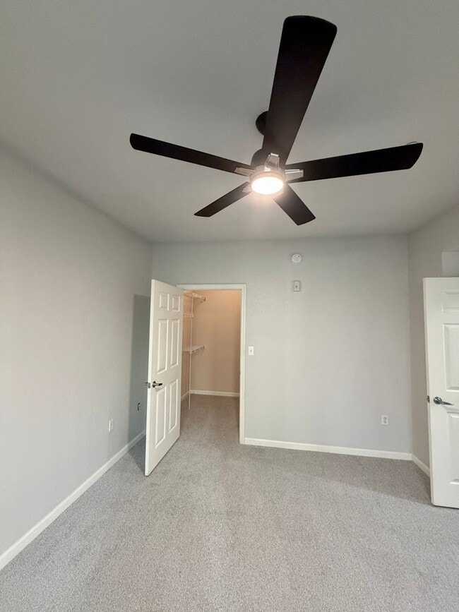 Building Photo - 8539 Gate Pkwy W