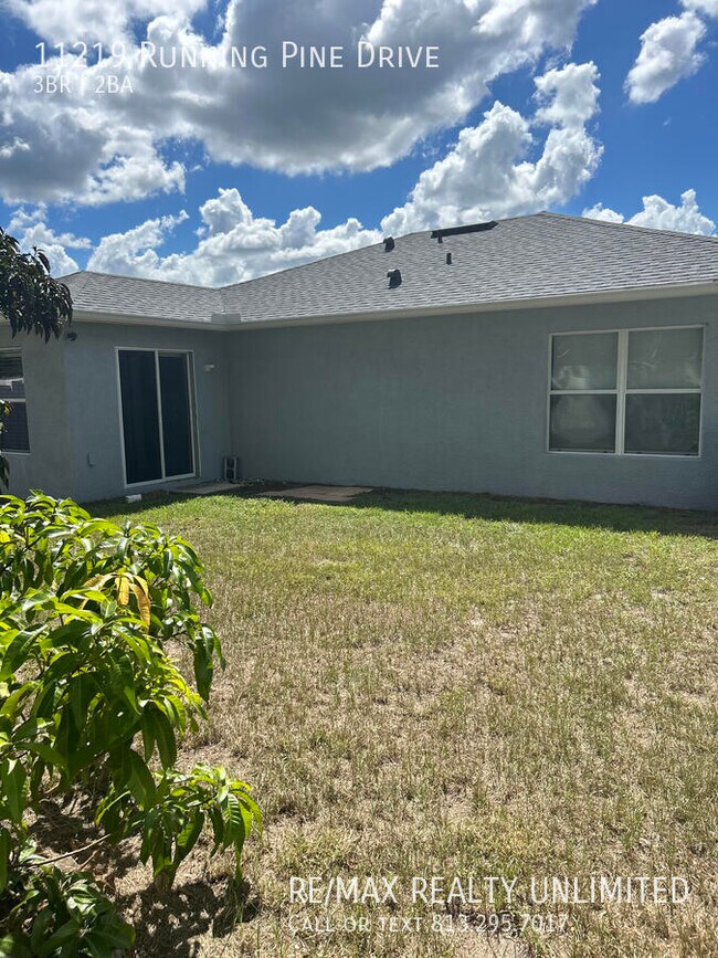 Building Photo - 11219 Running Pine Dr