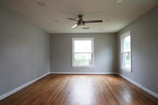 Building Photo - 3522 Rosedale St