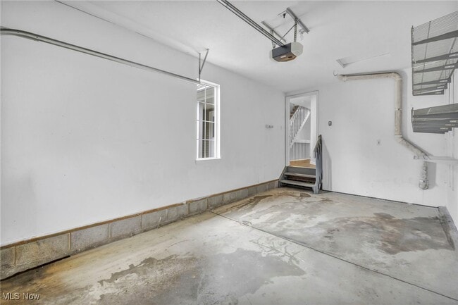 Building Photo - 1356 Meadow Run