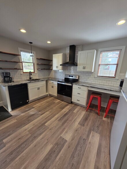 Building Photo - 6038 Old Hanover Rd