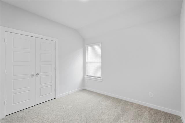 Building Photo - 350 Arcane St