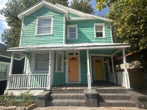 Building Photo - Charming Home in Historic Downtown Wilmington