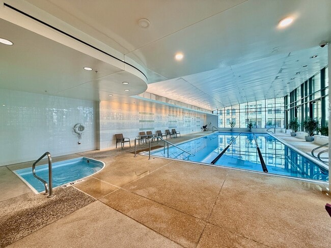 Building Photo - 130 N Garland Ct