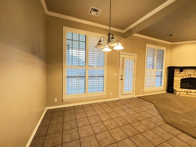Building Photo - Spacious Home + North Edmond + 3 bedrooms + Study + Edmond Schools + Storm Shelter