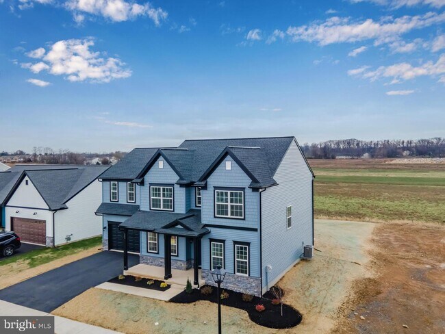 Building Photo - 508 Charleston Dr