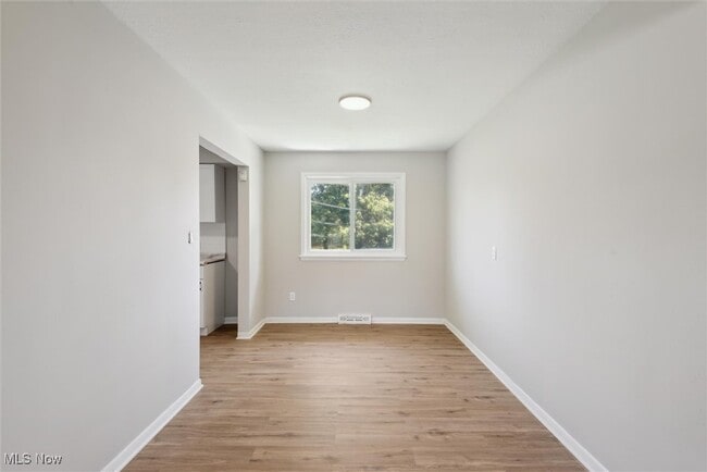 Building Photo - 5951 Marra Dr