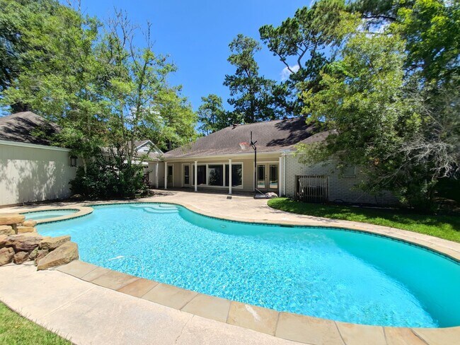 Building Photo - 139 Haversham Dr