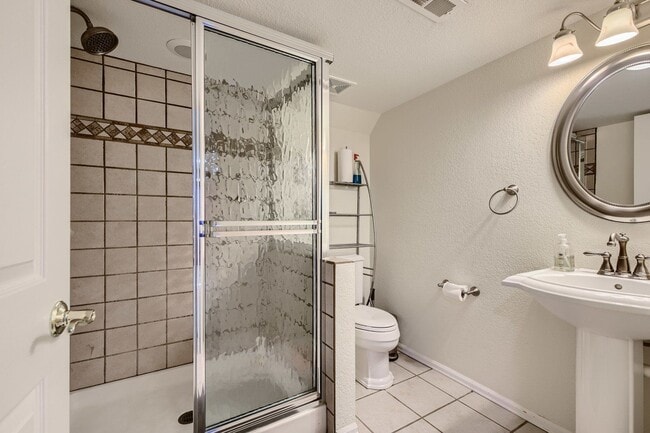Building Photo - 9805 Cypress Point Cir
