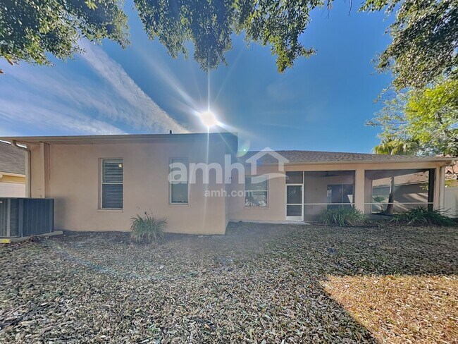 Building Photo - 4004 Water Park Ct