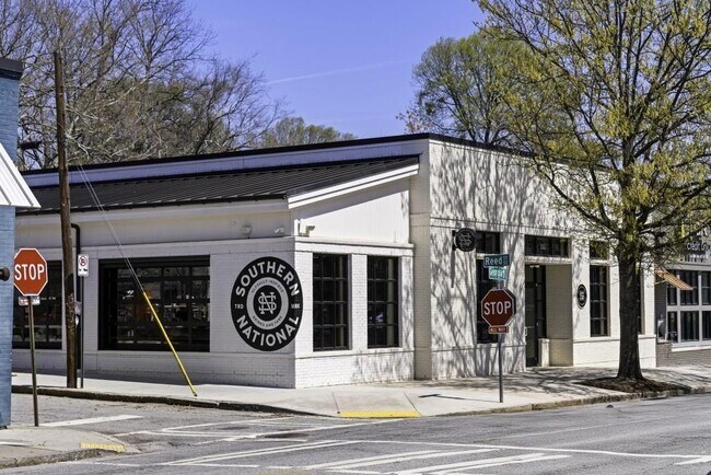 Building Photo - 78 Crumley St SE