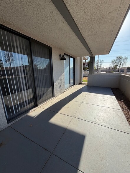 Building Photo - 3434 W Danbury Dr