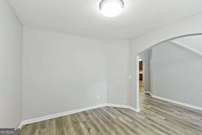 Building Photo - 40 Stone Ridge Way