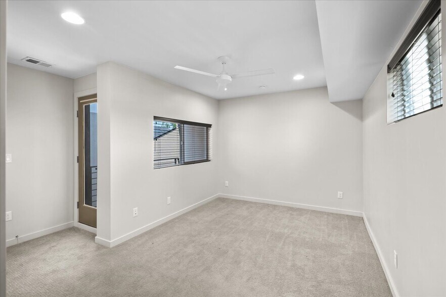 Building Photo - 1331 Yates St