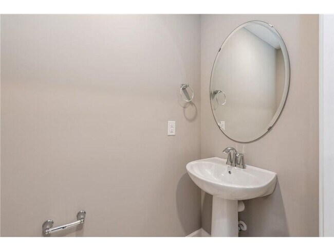 Building Photo - 10634 Weston Wy N