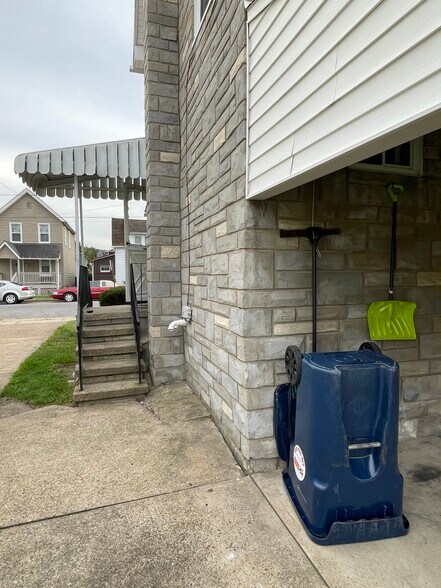 Building Photo - 1234 Isabella St