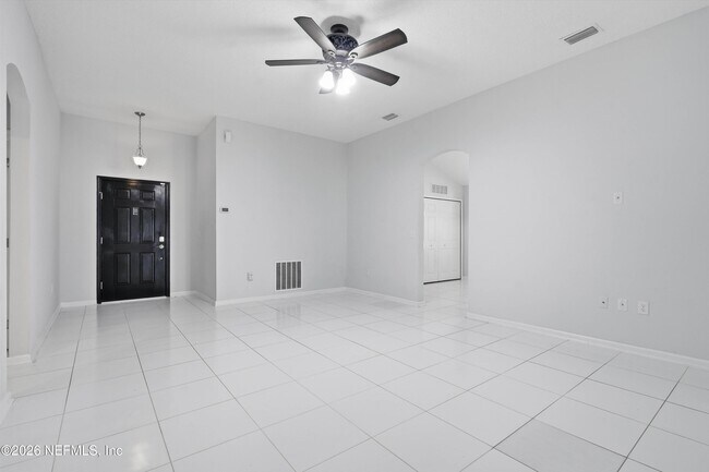 Building Photo - 9847 Sailor Dr