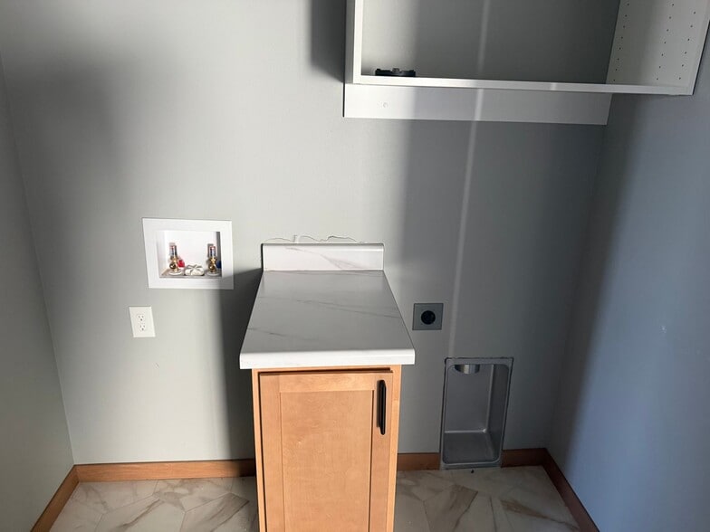 Building Photo - 3902 S Caballo Ct