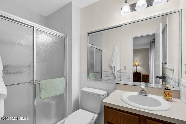 Building Photo - 29 Shore Dr