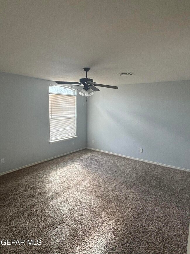 Building Photo - 12965 Beto Portugal Ln
