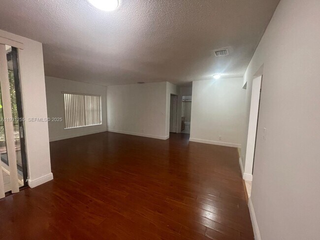 Building Photo - 3846 Coral Tree Cir