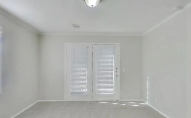 Building Photo - Modern 3-Bedroom Sanctuary in a Sought-After Location