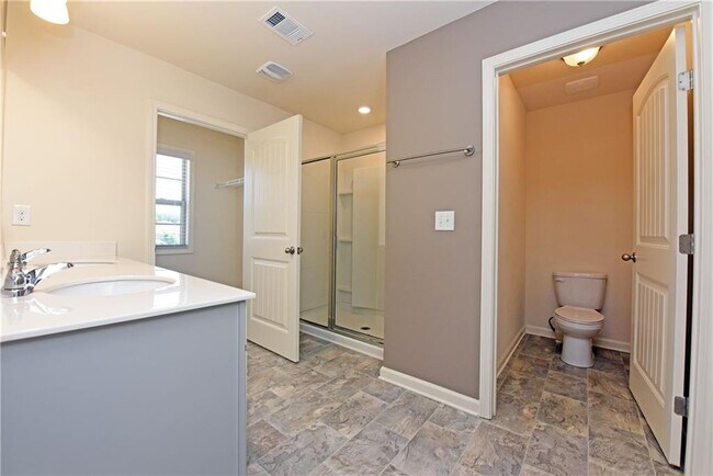Building Photo - 4255 Sunflower Cir