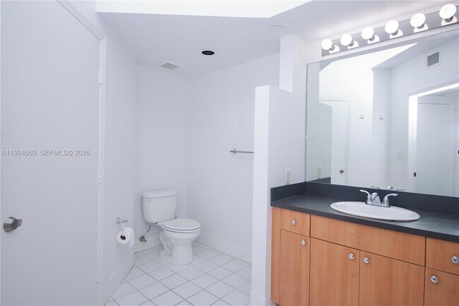 Building Photo - 1330 West Ave