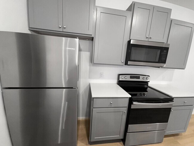 Building Photo - 5524 Itasca St