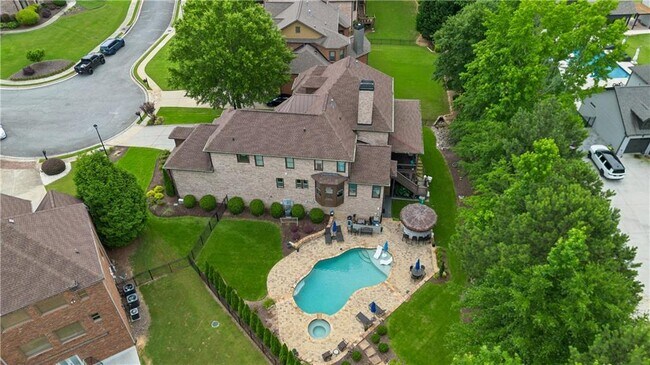 Building Photo - 2660 Springbluff Ct NE