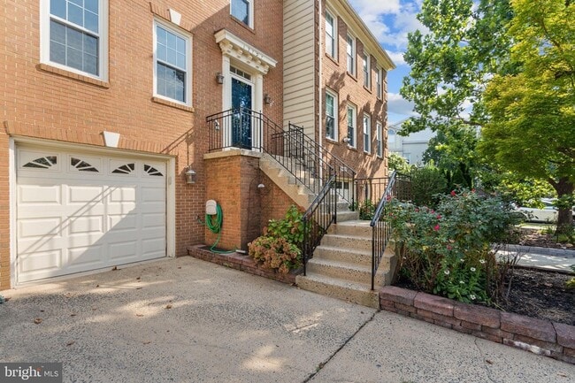 Building Photo - 12797 Dogwood Hills Ln